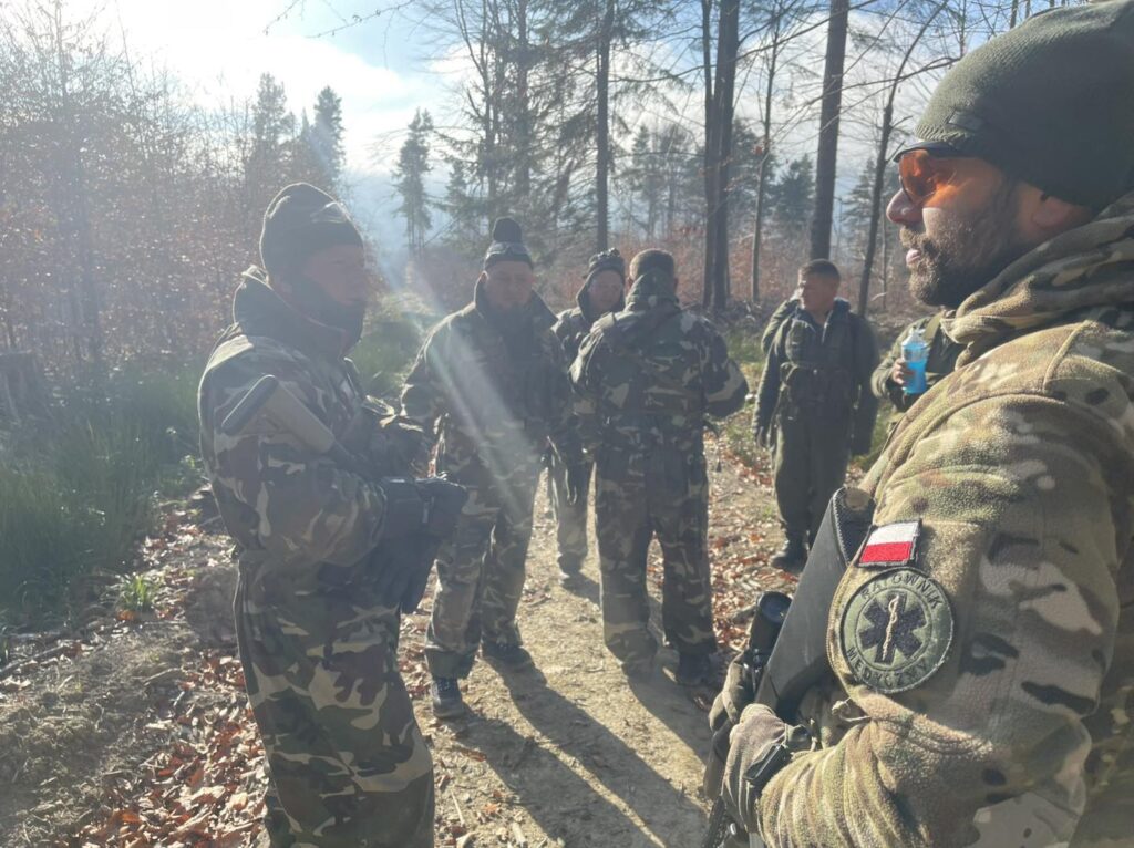 Szkolenia w górach 48h Bieszczady, Beskidy, Góry Sowie: kryzysowe lub militarne, Survival Bieszczady 48 godzin szkolenie kryzysowe lub militarne ,Szkolenie Kryzysowe 48 Godzin w Bieszczadach, asgpredators Bieszczady, survival Bieszczady